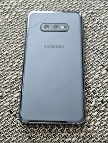 Samsung galaxy s10e - 2