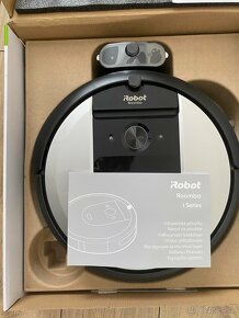 iRobot Roomba i7 - 2