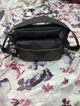 Louis Vuitton Monogram LV Messengwr Bag - 2