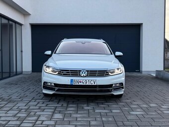 Volkswagen Passat Variant 2,0 TDI 140kW R-line - 2