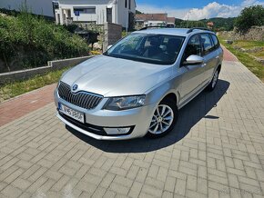 ŠKODA OCTAVIA III COMBI 1.6 TDI DSG 2015 - 2