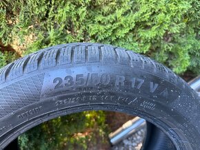 Zimné continental 235/50 r17 - 2