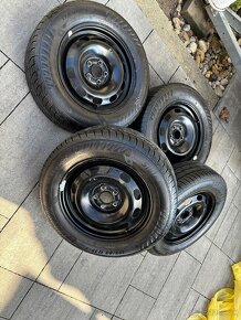 Zimne pneumatiky 195/65 r15 - 2