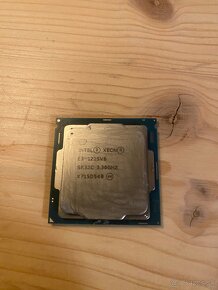 Intel Xeon E3-1225V6 - 2