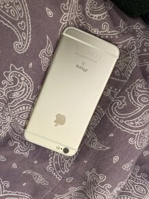 iPhone 6S 16GB Batéria 89% - 2