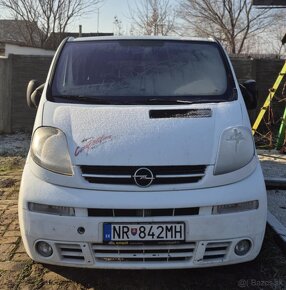 Opel vivaro 2.5cdti automat 8miest - 2