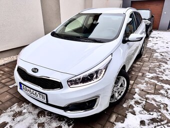 KIA CEED 1,6 GDI, GOLD, BENZÍN, KÚPENA NA SK, 169 000KM - 2