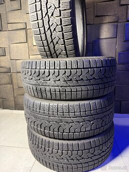 225/55R18 KUMHO I’ZEN RV Asymetric - 2