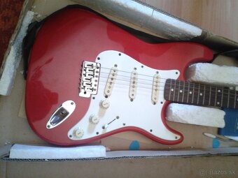 Predám gitaru Fender by Squier - 2