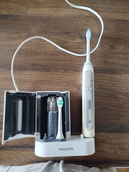 Philips sonicare so sanitizerom - 2