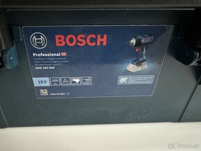 Aku razovy uťahovak Bosch GDS 18V-300 Professional - 2