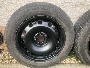 Sada 4 zimnych pneu P185/60 R15 na diskoch - 2