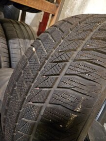 Predám zimné 225/55 r17 101v - 2