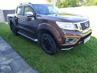 Nissan Navara NP300 SR - 2