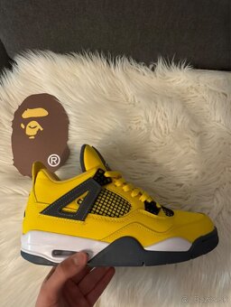 Jordan 4 retro lightning - 2