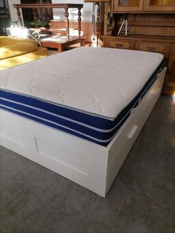 ikea postel - 2