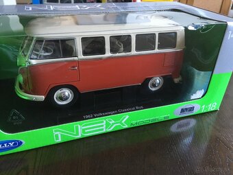 VW T1 Samba bus 1:18, Welly, TOP stav - zabalené - 2