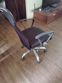 Kancelárska stolička zadarmo - 2