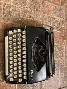 Písací stroj Olympia - 2