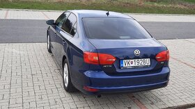 VOLKSWAGEN JETTA 1.6 TDI COMFORTLINE - 2