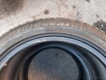 255/40r17 94V    Bridgestone letne - 2