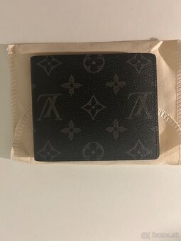 Predám túto louis vuitton peňaženku - 2