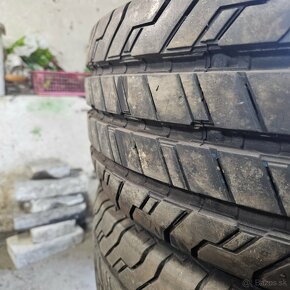 215/70 r15c Continental - 2