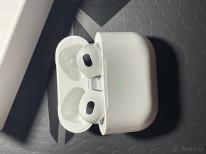 Apple AirPods (3. generácie) - 2