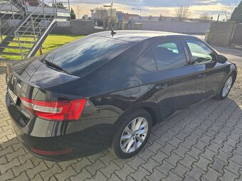 Skoda Superb 2,0 tdi 110kw DSG - 2