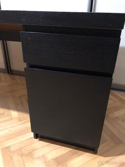 Písací stôl Ikea MALM - čierny - 2