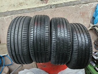 225/45 R18 - 2