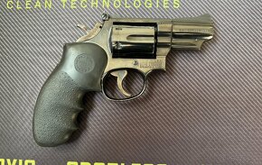 Predám revolver Smith Wesson 19-3 .357 magnum - 2