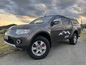 MITSUBISHI L200 2,5DID 131kw kožený paket r.v.2013 - 2