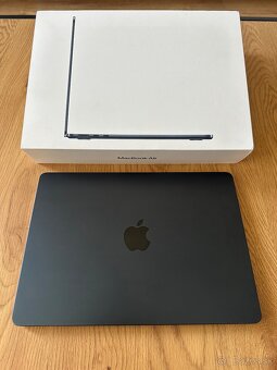 MacBook Air M2 13.6 8/512 gb Space grey v záruke - 2