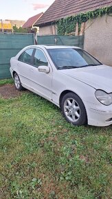 Mercedes Benz C240 - 2