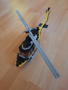 Lego Model Team 5542 - Black Thunder - 2