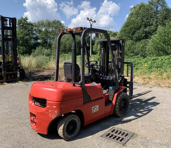 HC Forklift CPCD30, ISUZU diesel, triplex, r. 2011, 4038 mth - 2