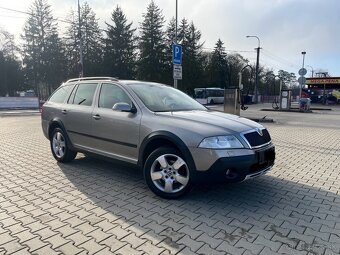 Skoda Octavia Scout 2.0 TDI - 2