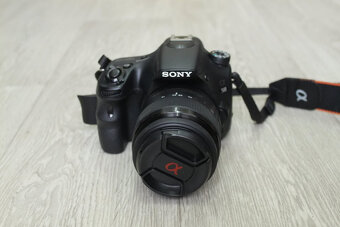 SONY Alpha SLT-A58 + 18-55mm II Zrkadlovka - 2