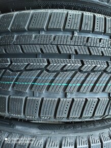 zimne pneu 225/55 R17 - 2