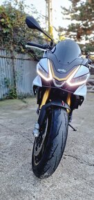 Aprilia TUONO V4 Factory 1100 ultra gold - 2