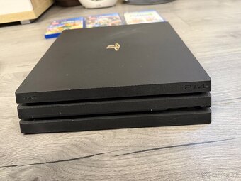 PS4 Pro - 2