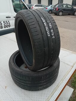 2x 255/35R19 Letné pneumatiky Bridgestone RFT - 2