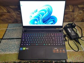 Predam Gigabyte Aorus 15 240Hz i7 11800h 32Gb 1TB 3070 Rtx - 2