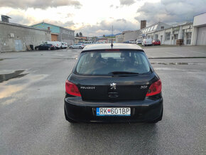 Peugeot 307 1.6 benzín 80Kw, 3 dverové - 2