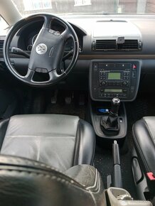 Volkswagen Sharan 2.0 TDI - 2