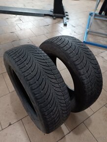 195/65 R15 - 2