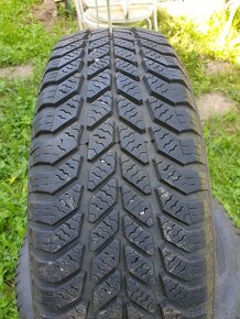 Zimne pneu 165/65r15 - 2