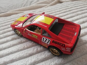 1:18 FERRARI  348TB poskodena naprava - 2