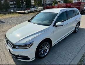 Volkswagen Passat Variant 2.0 TDI BMT R-Line Highline - 2